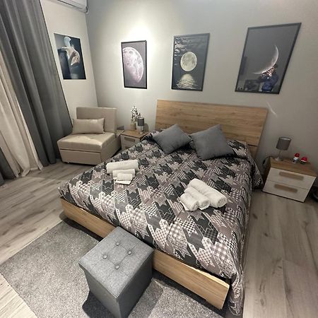 Apartamento La Via Di Mezzo CTA Exterior foto