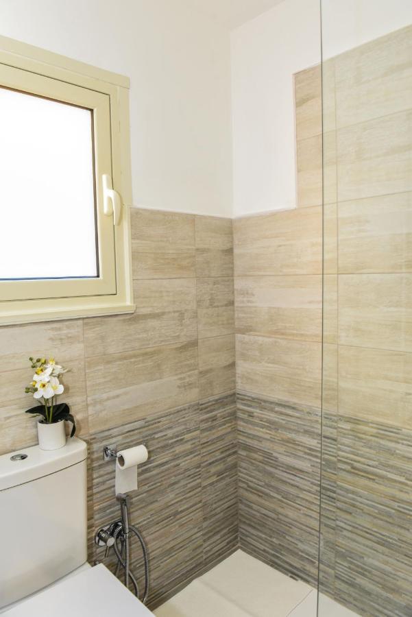 Apartamento La Via Di Mezzo CTA Exterior foto