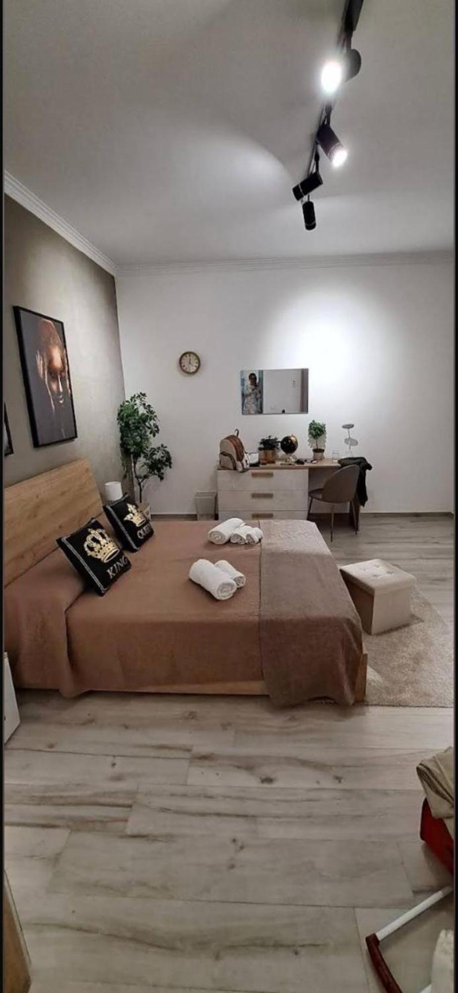 Apartamento La Via Di Mezzo CTA Exterior foto